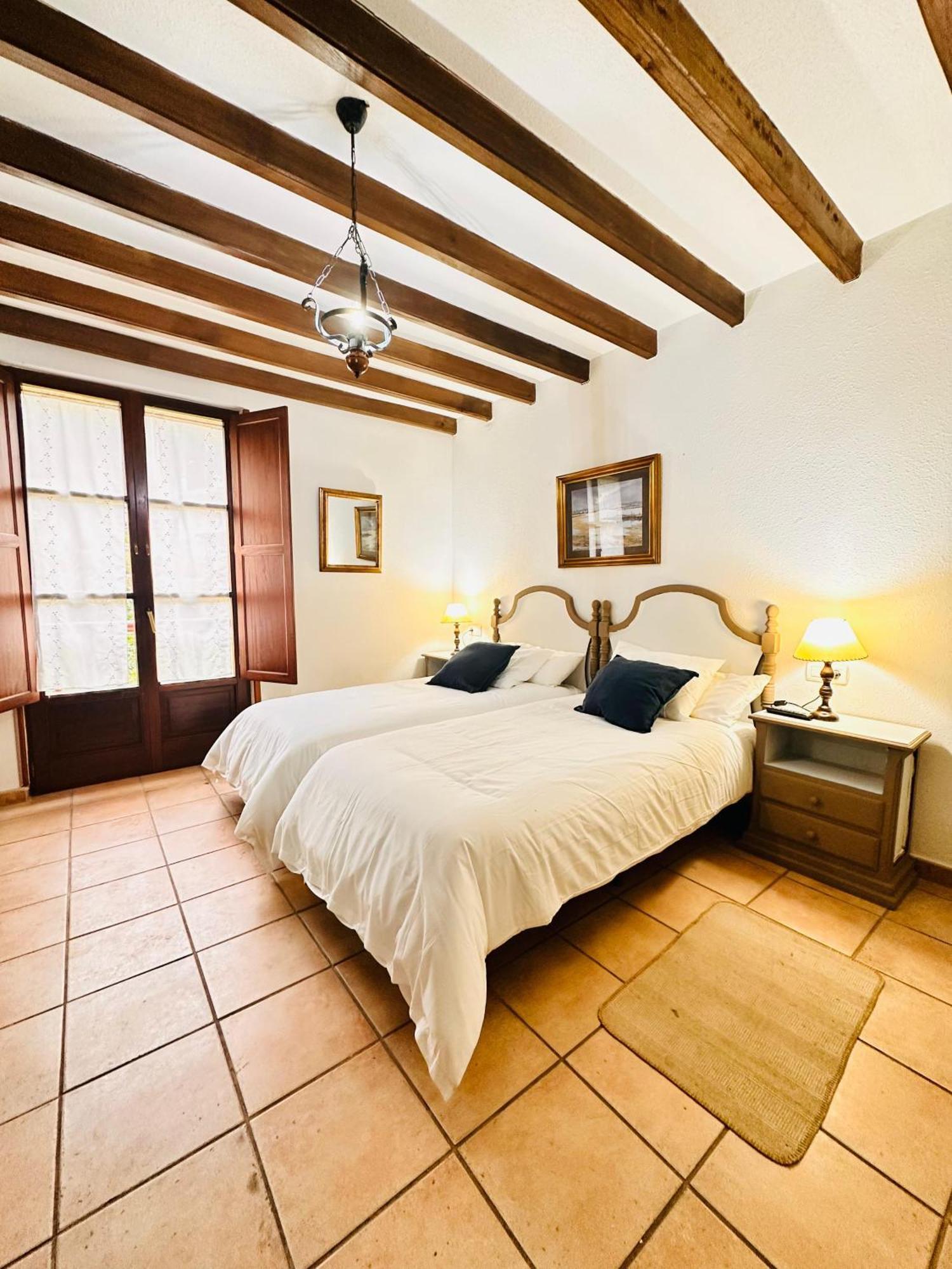 La Nozal De La Pena Pensionat Villaviciosa  Rum bild